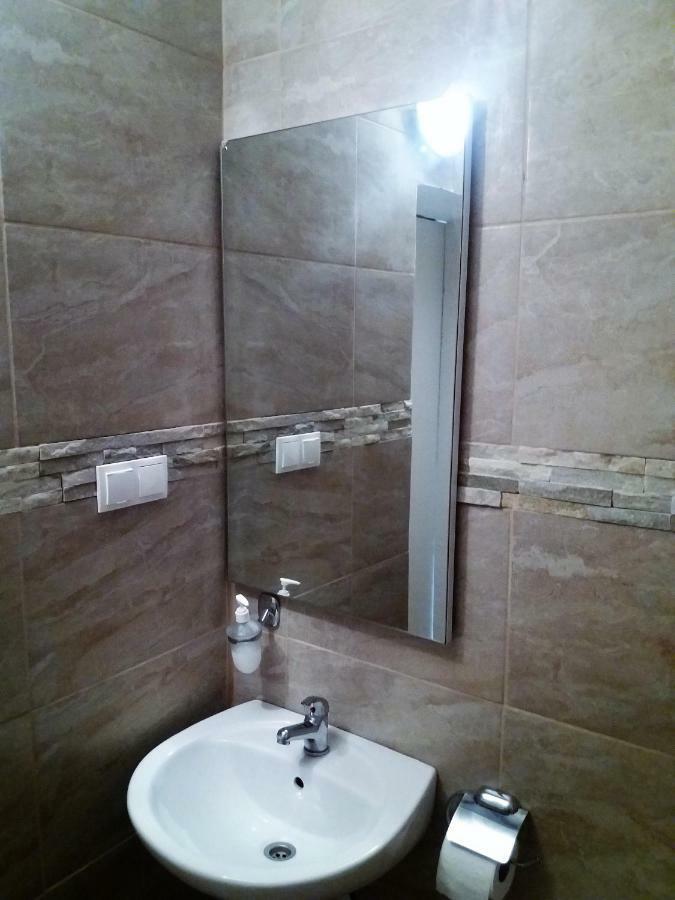Marty Apartment روغوزنيكا المظهر الخارجي الصورة
