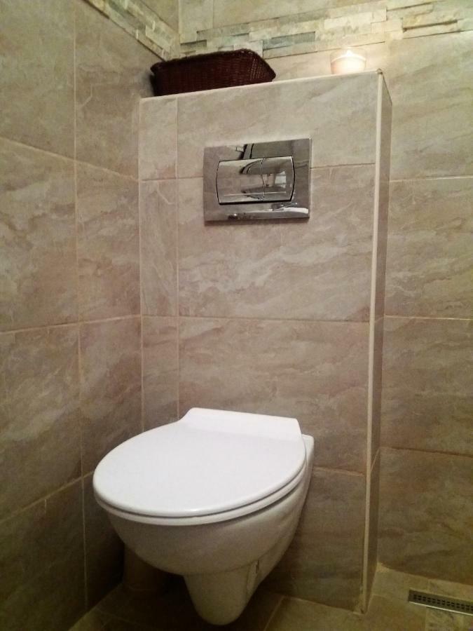 Marty Apartment روغوزنيكا المظهر الخارجي الصورة