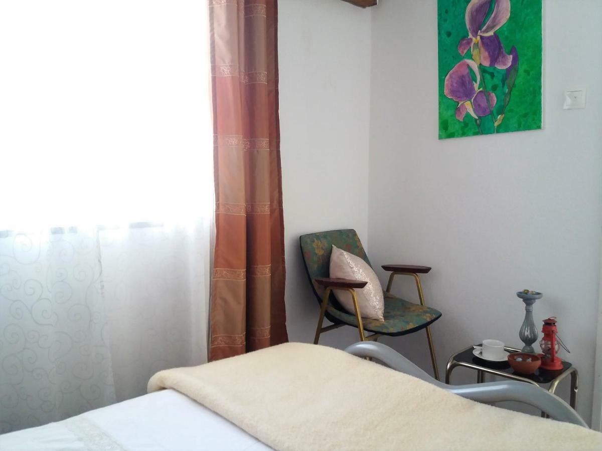 Marty Apartment روغوزنيكا المظهر الخارجي الصورة